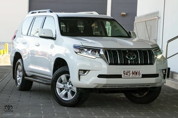 2023 Toyota Prado GXL image 3