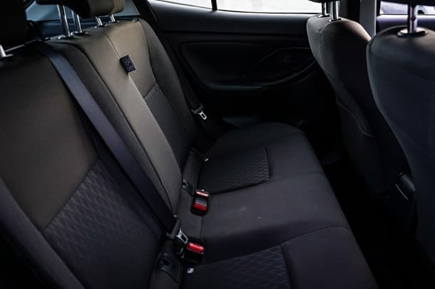 2024 Toyota Yaris Cross Hybrid GX image 11