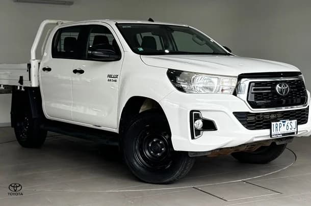 2020 Toyota Hilux SR image 3