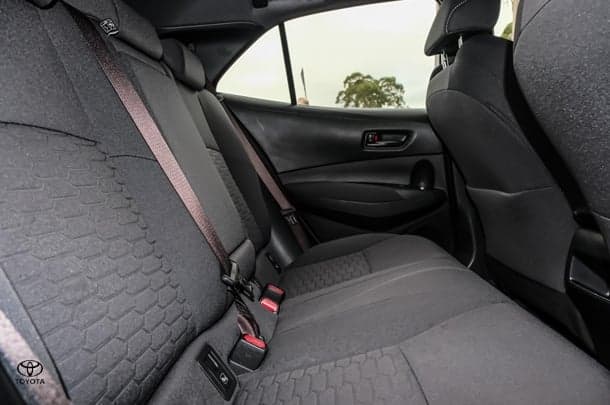 2019 Toyota COROLLA Ascent Sport image 9