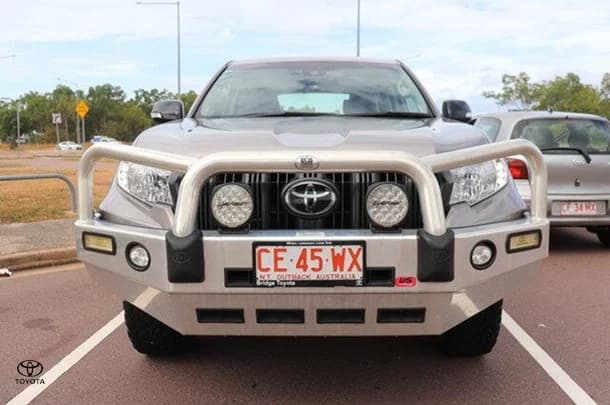 2021 Toyota Prado GX image 2
