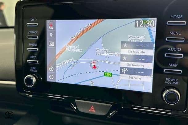 2023 Toyota Yaris SX image 14