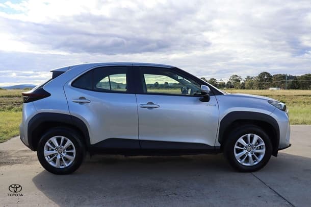 2022 Toyota Yaris Cross Hybrid GX image 7