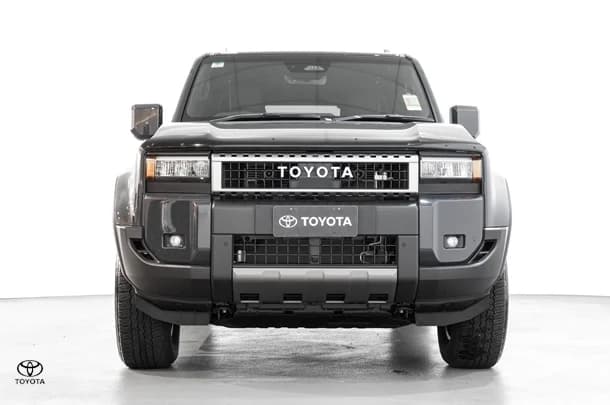 2024 Toyota Prado GXL image 2