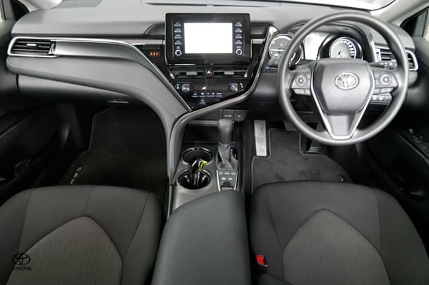 2024 Toyota Camry Hybrid Ascent image 9