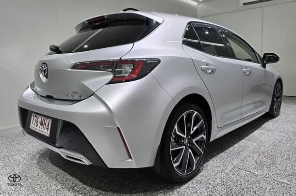 2022 Toyota Corolla ZR image 2
