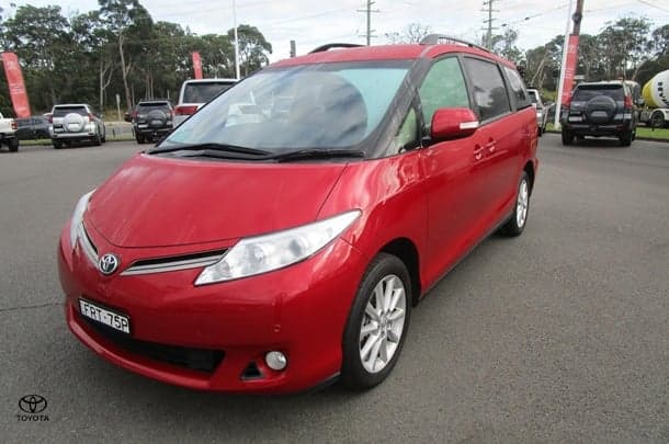 2019 Toyota Tarago GLX image 3