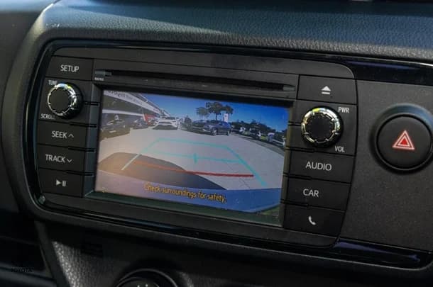 2019 Toyota Yaris Ascent image 15