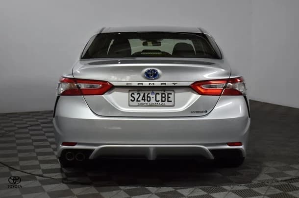 2019 Toyota Camry Hybrid Ascent Sport image 4