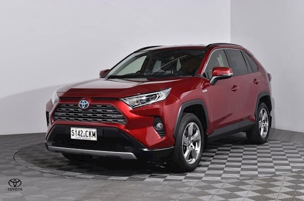 2021 Toyota RAV4 GXL image 13