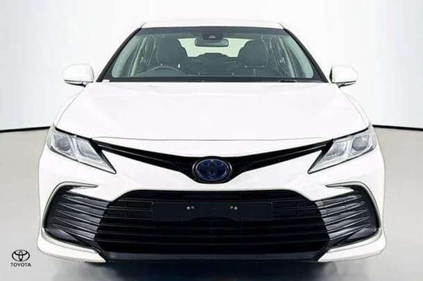 2021 Toyota Camry Hybrid Ascent image 2