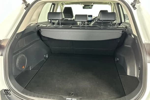 2022 Toyota RAV4 Cruiser 2WD image 38
