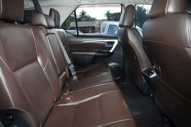 2015 Toyota Fortuner Crusade image 8
