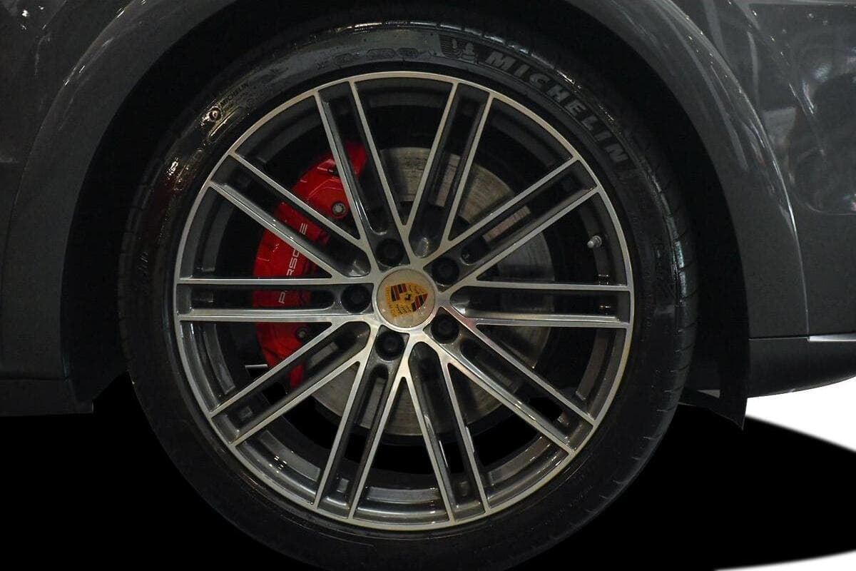 2024 Porsche Cayenne GTS 9YA II Auto 4x4 MY25 image 19