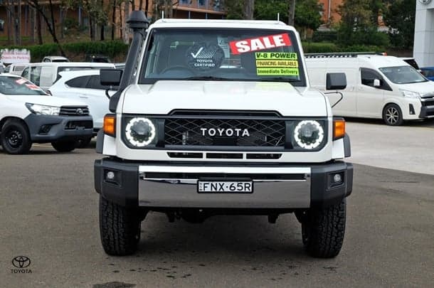 2025 Toyota LC MILITARY GXL image 3