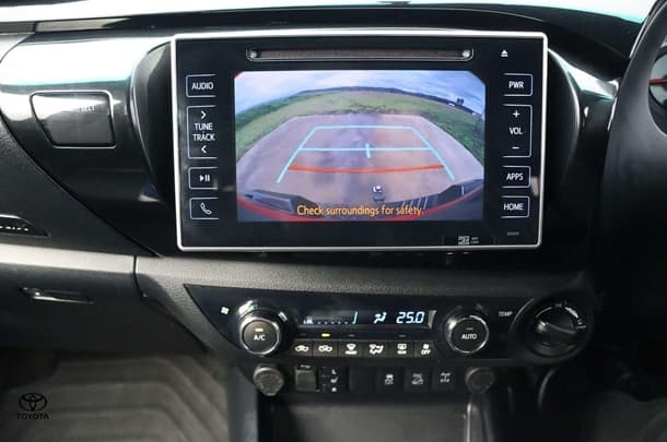 2018 Toyota Hilux 4x4 Rugged X image 18