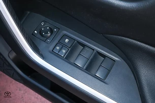 2022 TOYOTA RAV4 GX-2WD image 10