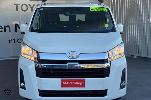 2020 Toyota Hiace LWB image 10
