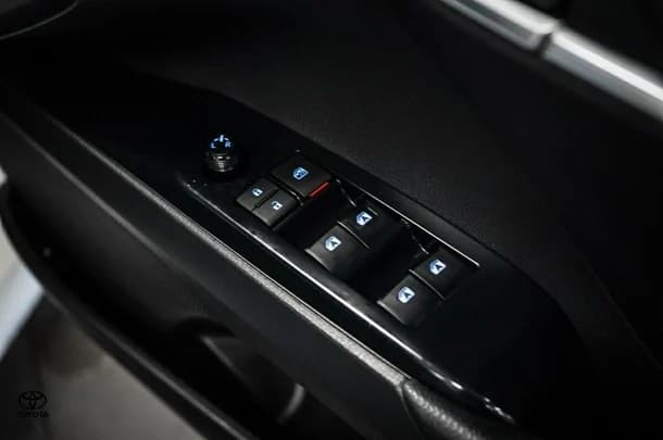 2020 Toyota Camry Hybrid Ascent image 14
