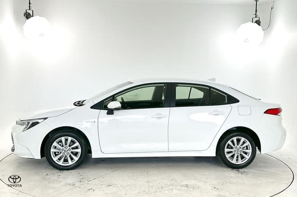 2023 Toyota Corolla Sedan Hybrid Ascent Sport image 7