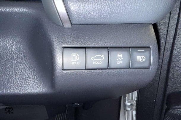 2021 Toyota Camry Ascent image 16