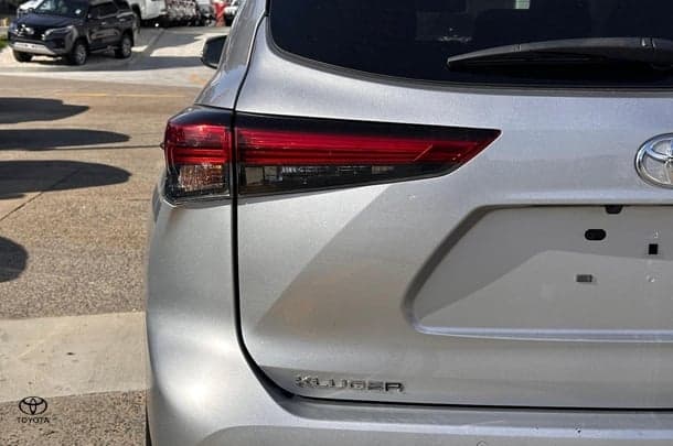 2022 Toyota Kluger GX AWD image 5