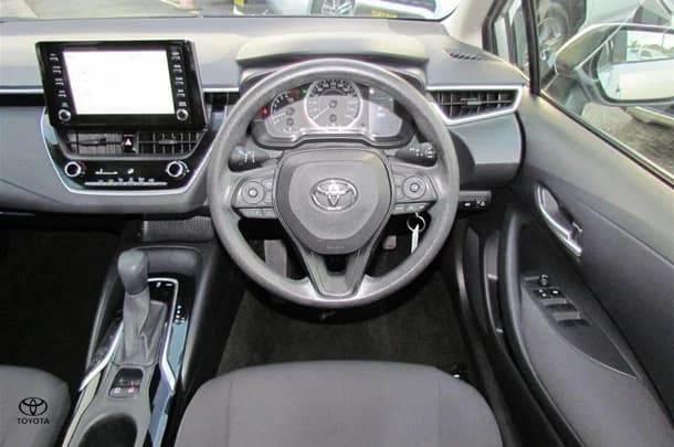 2020 Toyota Corolla Ascent Sport image 11