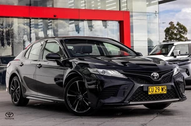 2018 Toyota CAMRY SX image 2