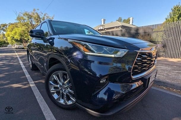 2023 Toyota Kluger AWD GRANDE image 4