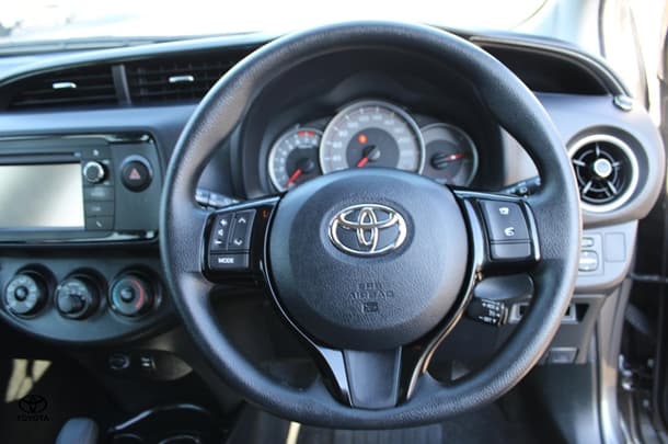 2019 Toyota Yaris Ascent image 23