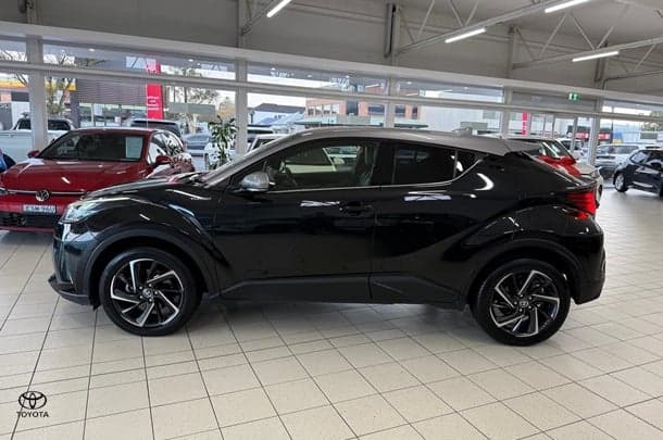 2019 Toyota CHR Koba AWD image 3