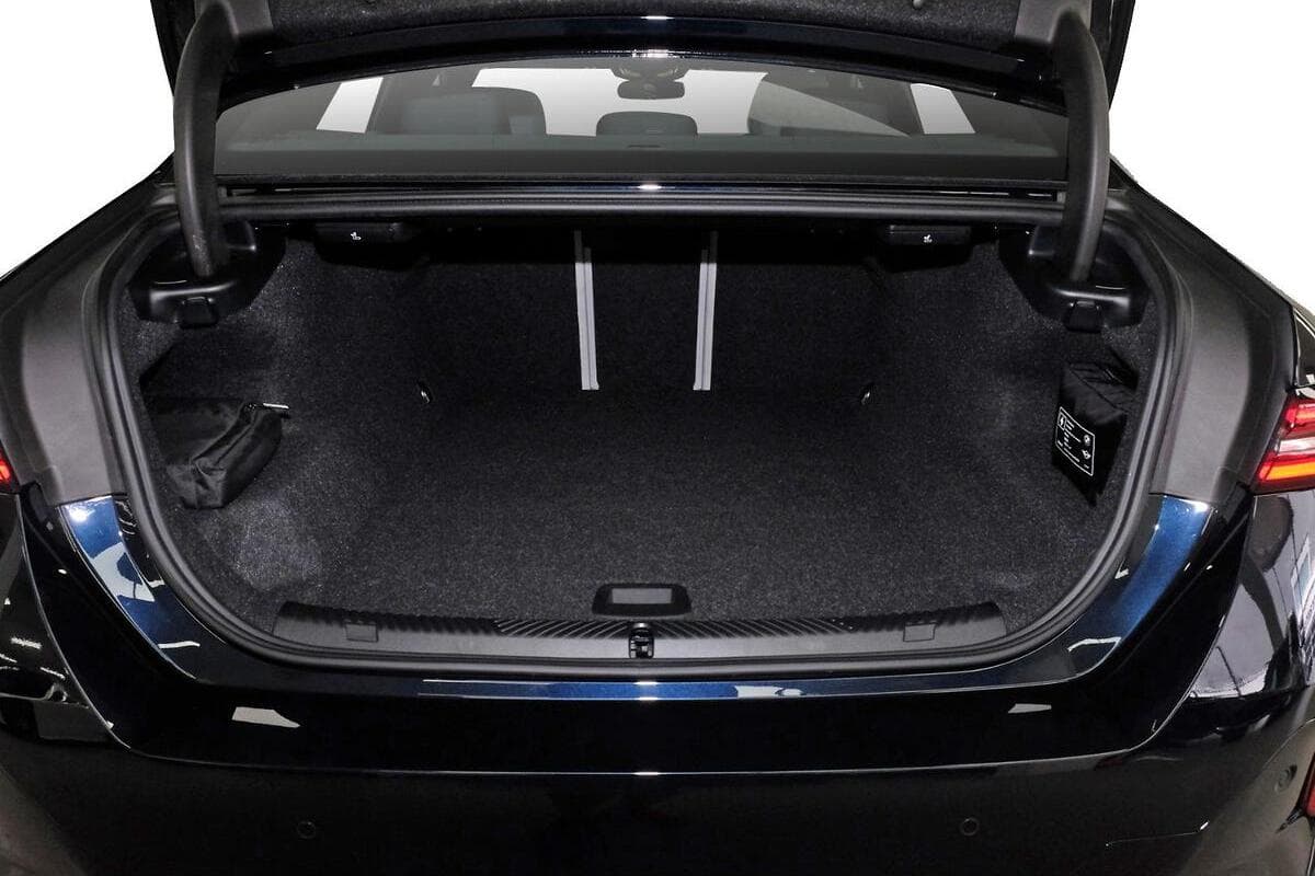 2025 BMW i5 M60 xDrive G60 Auto AWD image 6