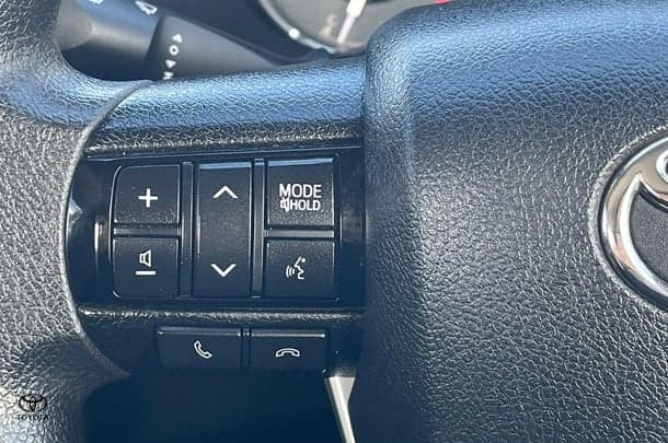 2021 Toyota Hilux Workmate image 11