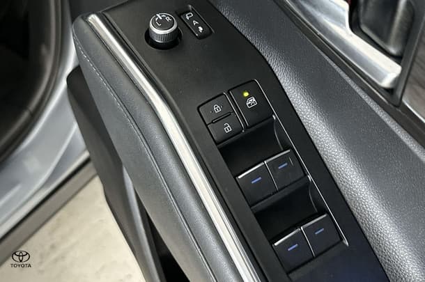 2021 Toyota Kluger AWD GRANDE image 15