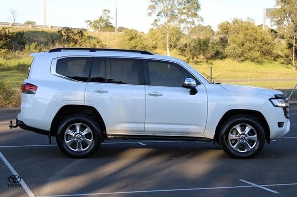 2023 Toyota Landcruiser Sahara image 8