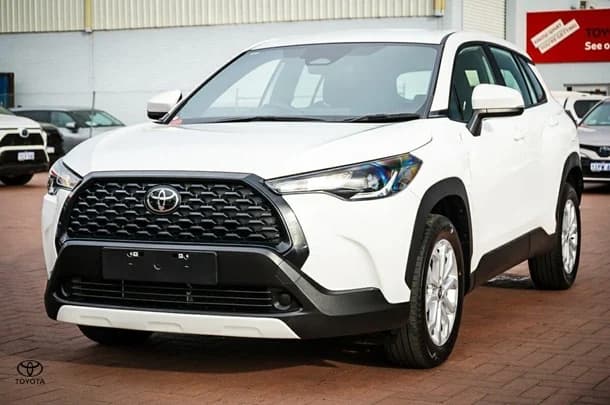 2024 Toyota Corolla Cross GX image 4