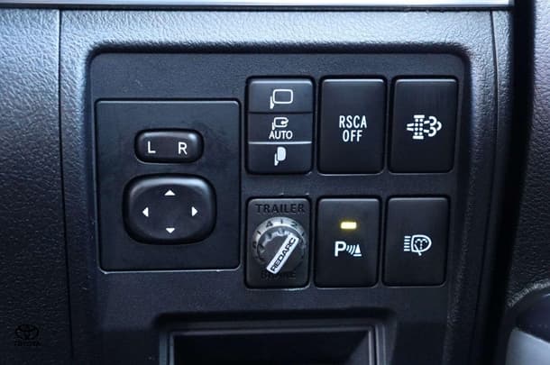 2018 Toyota Landcruiser VX image 35