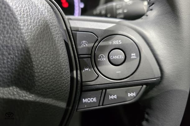 2023 Toyota Corolla Cross Petrol GXL image 15