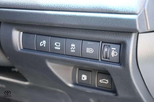 2024 Toyota Camry Hybrid SL image 23