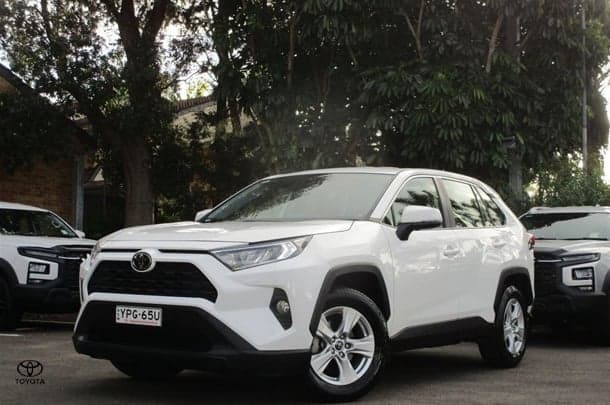 2019 Toyota RAV4 GX-2WD image 3