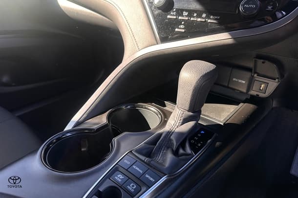 2023 Toyota Camry Hybrid Ascent image 21