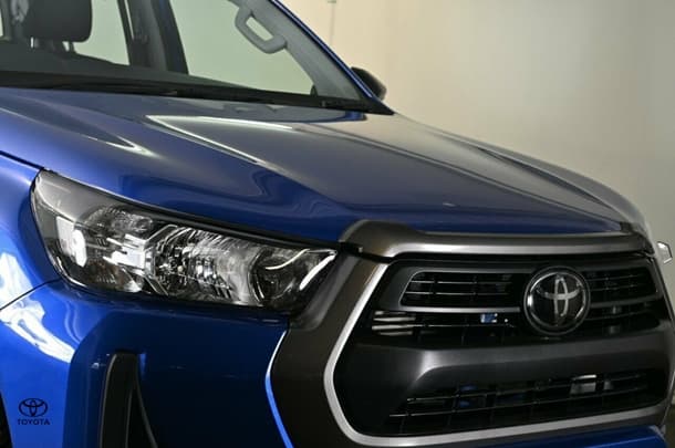 2023 Toyota Hilux SR image 6