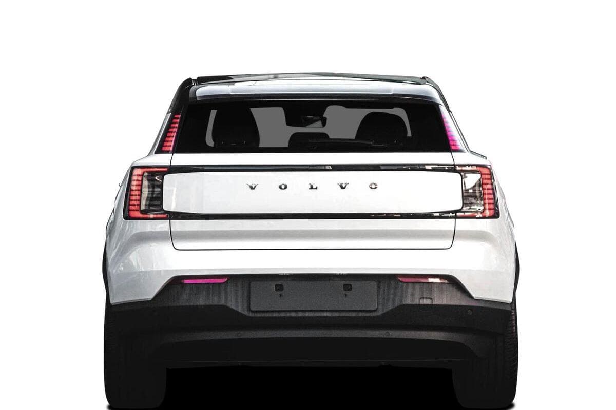 2025 Volvo EX30 Single Motor Extended Range Plus Auto MY25 image 3
