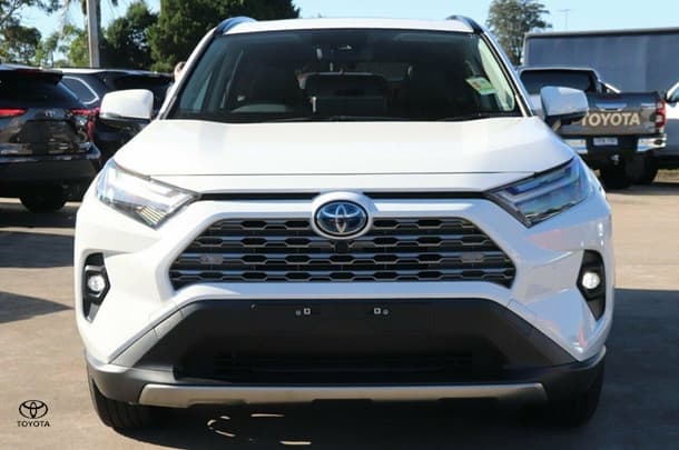 2024 Toyota RAV4 Hybrid Cruiser-AWD image 17