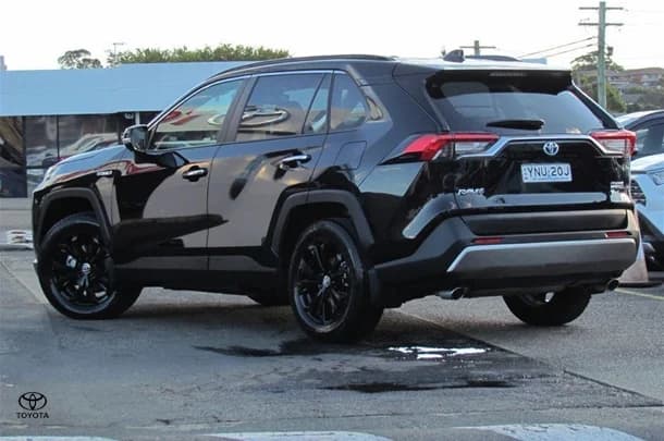 2023 Toyota Rav4 Hybrid Cruiser 2WD image 4