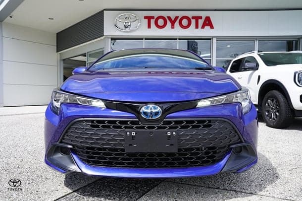 2023 Toyota Corolla Hatch Hybrid Ascent Sport image 4