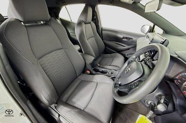 2021 Toyota Corolla Ascent Sport image 11