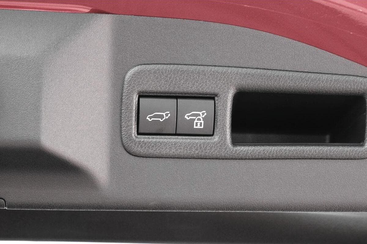 2024 Toyota bZ4X Auto 2WD image 12