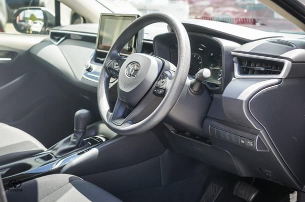 2024 Toyota COROLLA Ascent Sport image 11