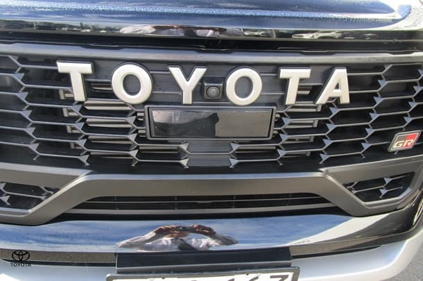 2024 Toyota Hilux GR-S image 26